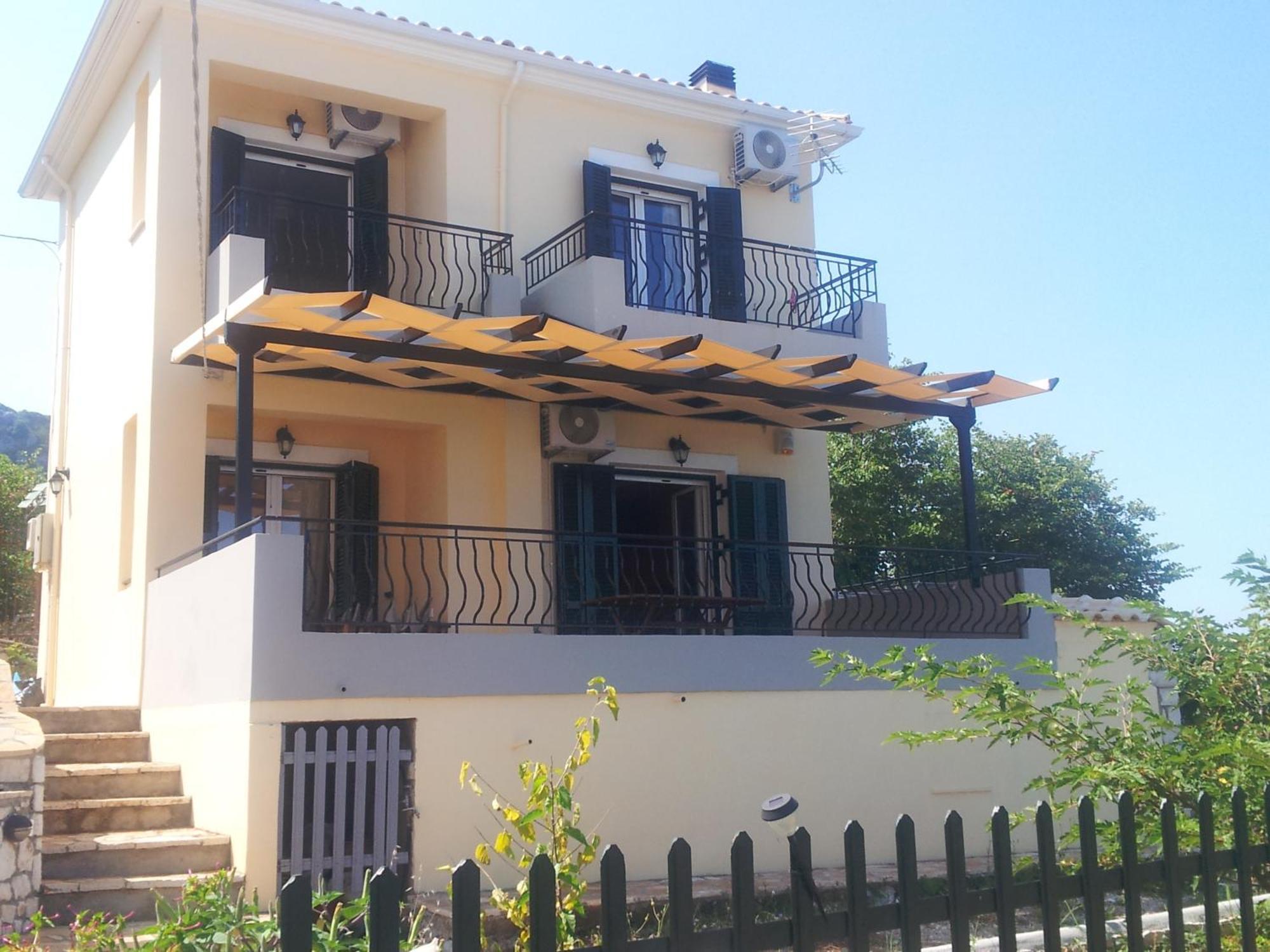 Natura Villas Drymon 객실 사진