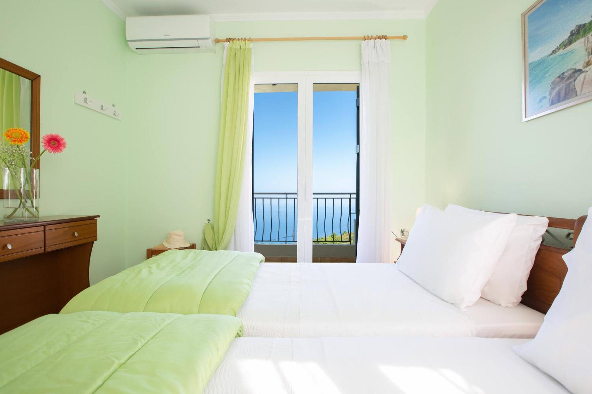 Natura Villas Drymon 외부 사진
